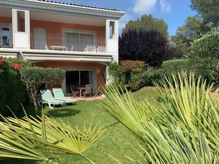 Gîte pour 5 personnes, avec terrasse ainsi que jardin et piscine, animaux acceptés à Mougins - 3