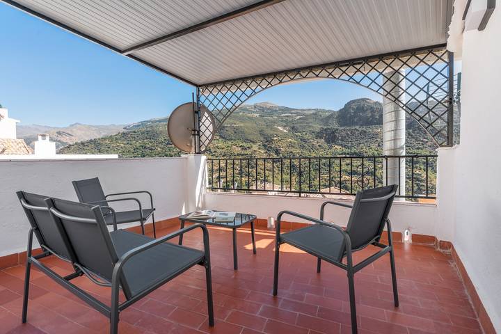 Apartamento para 6 personas, con balcón en Güejar Sierra