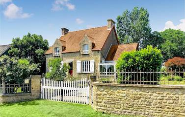 Gîte pour 8 personnes, avec jardin, animaux acceptés à Servon