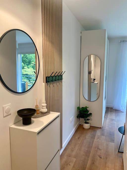 Geheel appartement, Studio with Balcony in Lagord, La Rochelle en omgeving