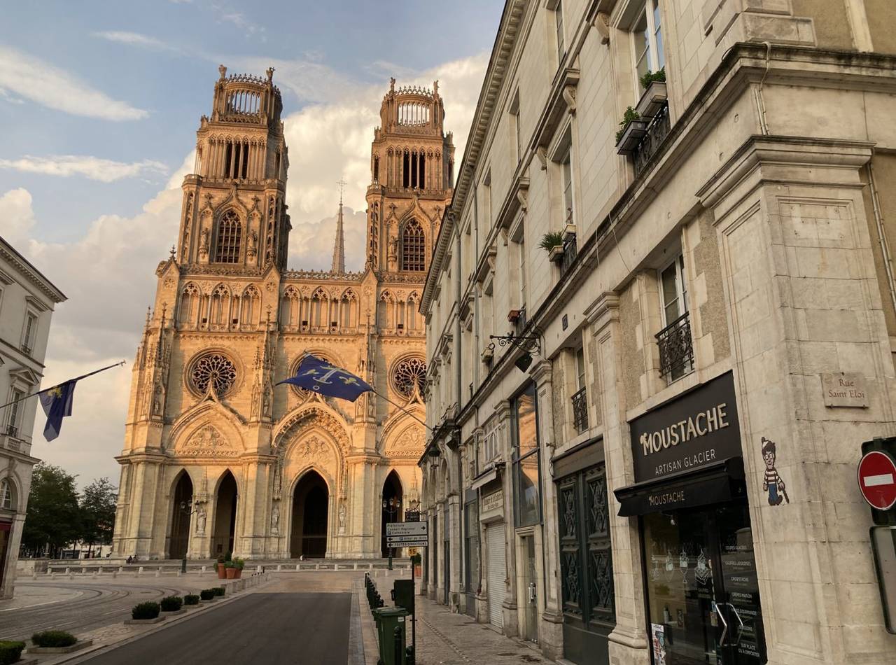 Appartement entier, Au pied de la Cathédrale - Appartement calme et confort in Orléans, Vallée de la Loire