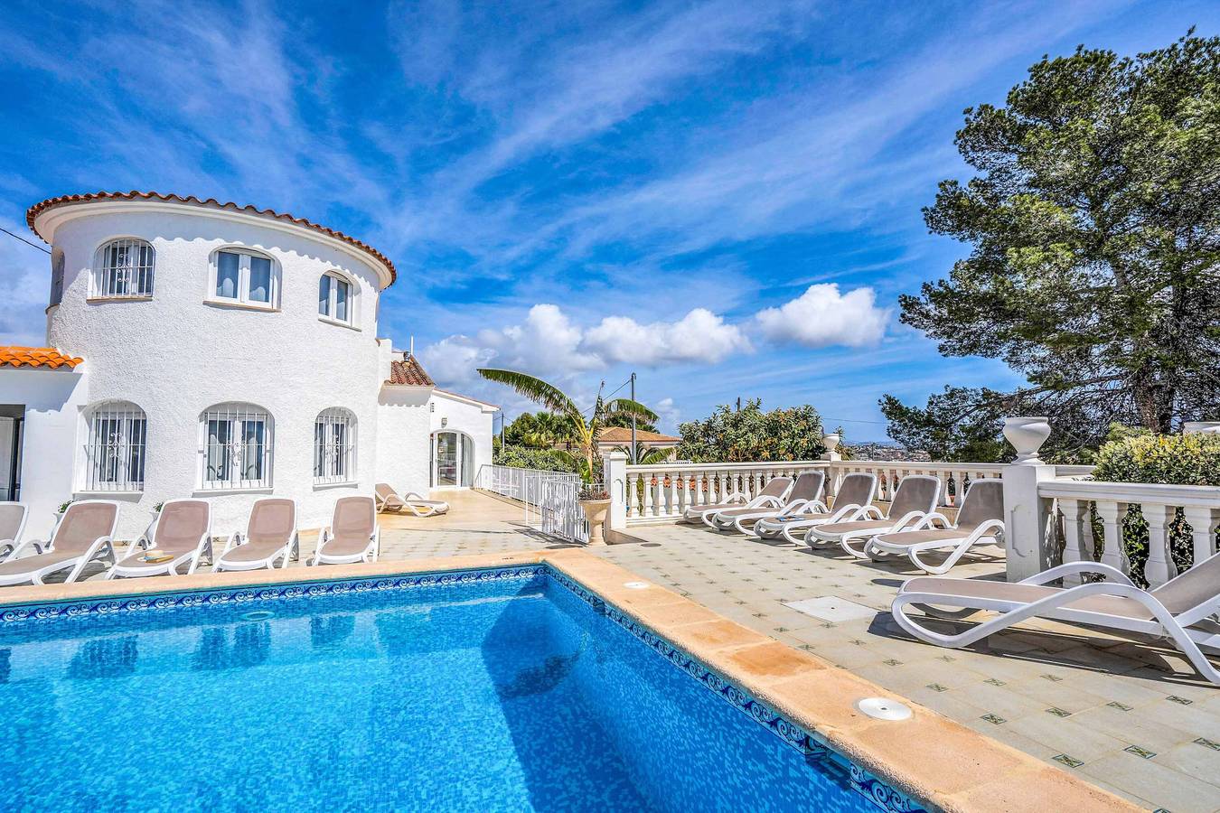 Chalet para 24 personas con terraza in Calpe, Costa Blanca