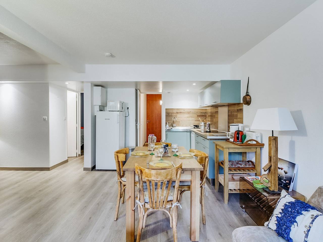 Ganze Wohnung, 6-Personen-Wohnung, 2 Schlafzimmer, Balkon, überdachter Parkplatz, nahe Pisten in La Mongie, Bagnères-de-Bigorre