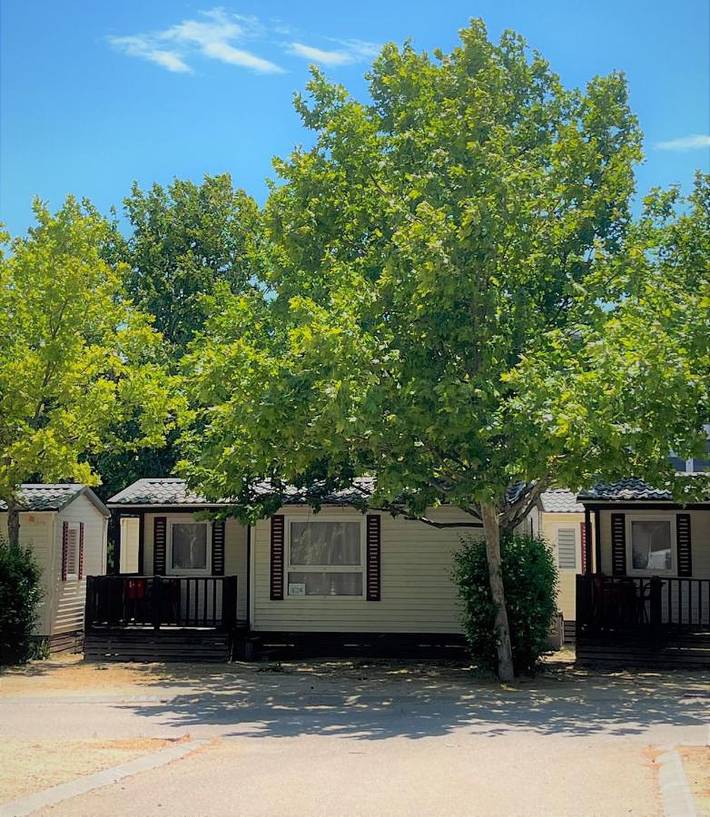 Camping para 4 personas, con Terraza además de Jardín y Piscina en Provincia de Zaragoza