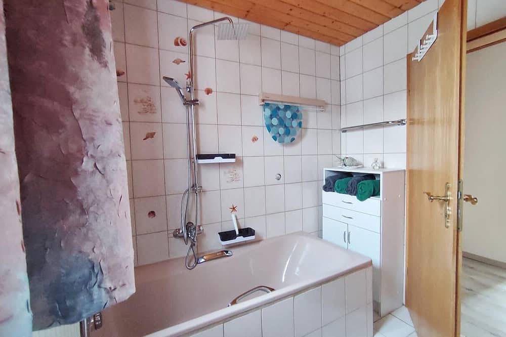 Apartamento inteiro, Cozy vacation home (52sqm) with terrace and space for 4 people in Lindberg, Baviera Oriental