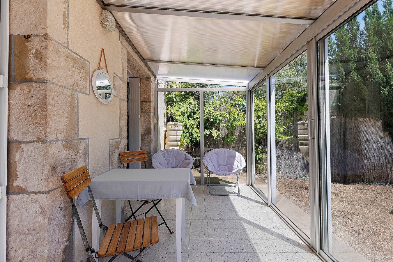 Maison Le Port Au Vin : terrasse partagée, jardin privé et Wi-Fi à Avaray in Avaray, Région de Blois