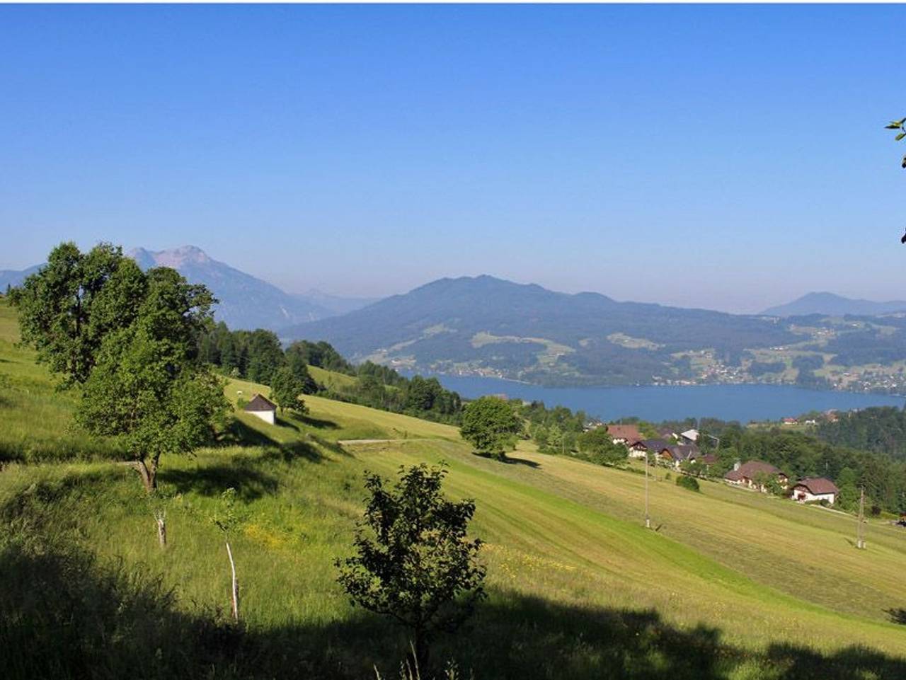 Ferienhaus Maria und Michael Zopf - Ferienwohnung 2-5 Personen in Steinbach am Attersee, Traunviertel