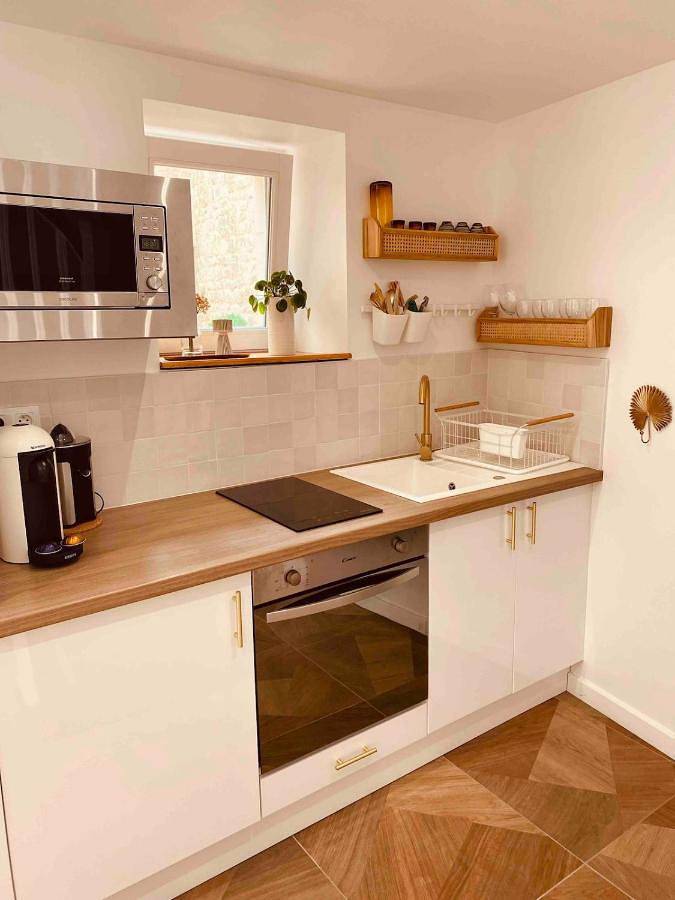 Location de vacances pour 2 personnes, avec piscine et terrasse dans Office De Tourisme De Bayeux - 3