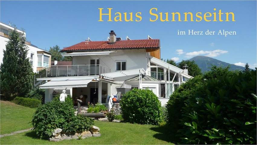 Ferienwohnung für 4 Personen, mit Balkon und Terrasse sowie Ausblick in Innsbruck