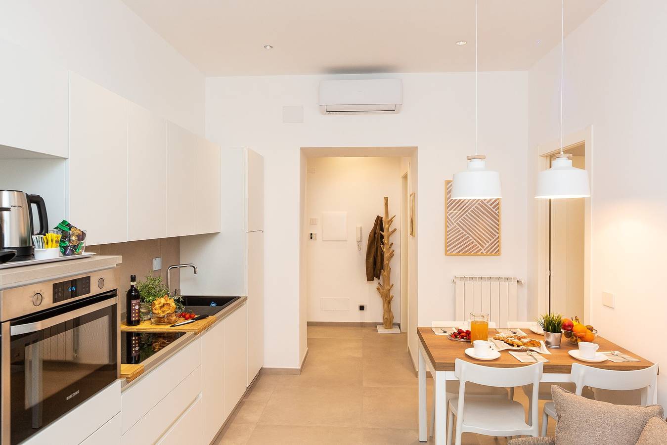 Ganze Wohnung, Colosseum Holidays Rom Apartment mit Wlan & Klimaanlage in Rom Zentrum, Rom