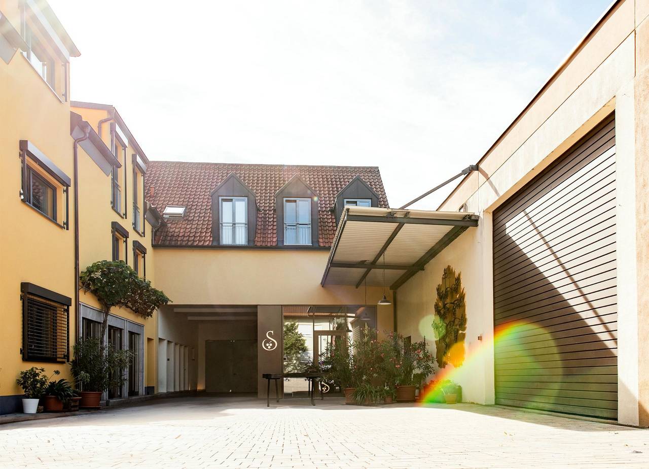 Pension Weingut Schwab - Einzelzimmer mit Wc und Dusche inkl. Frühstück in Thüngersheim, Fränkisches Weinland