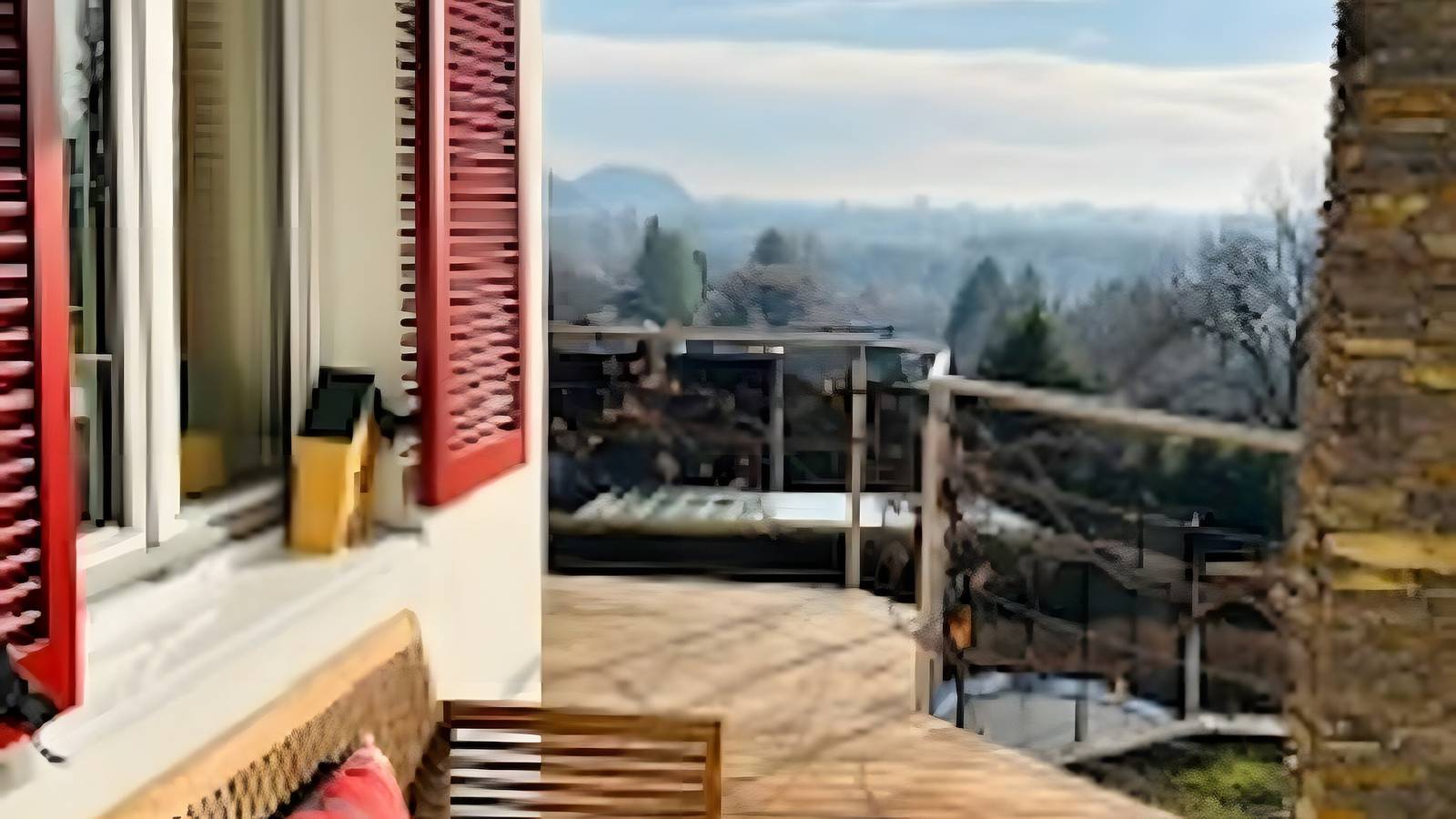 Ferienhaus 'Traumhaus mit herrlichem Graz-Blick' mit privater Terrasse, Garten & Wlan in Graz, Steirerland