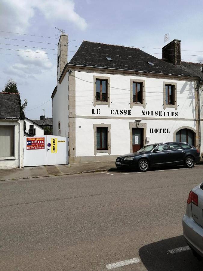 Le casse noisettes in Gourin, Région de Pontivy