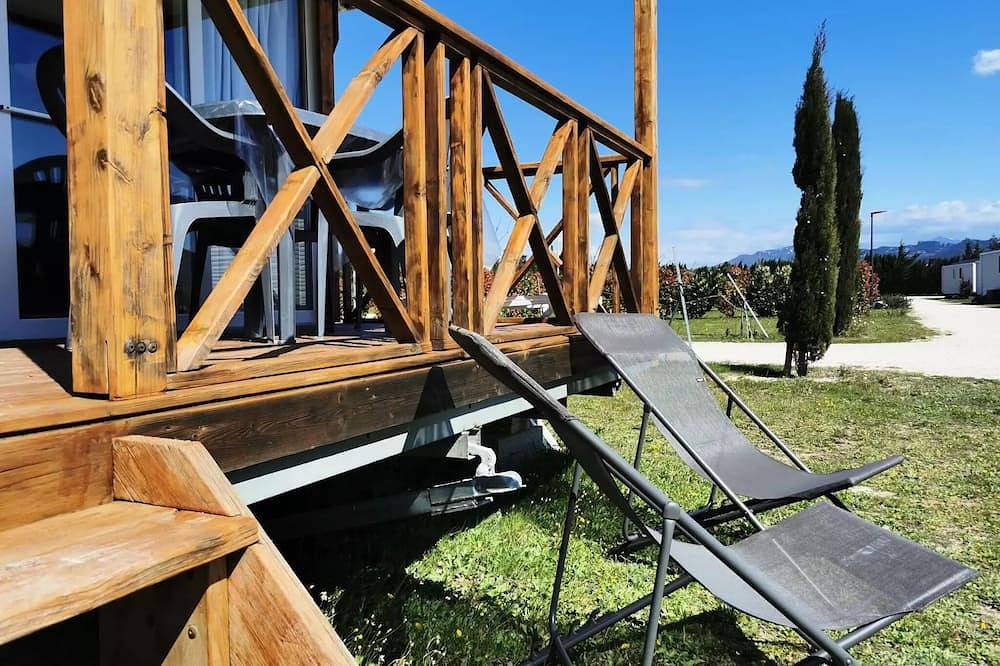 Les Favards campsites**** - Mobil Home Confort 3 rooms 6 people Air-conditioned in Violès, Vaucluse