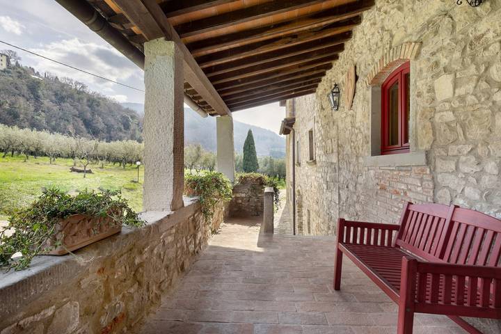 Agriturismo per 8 persone, con giardino a Pelago