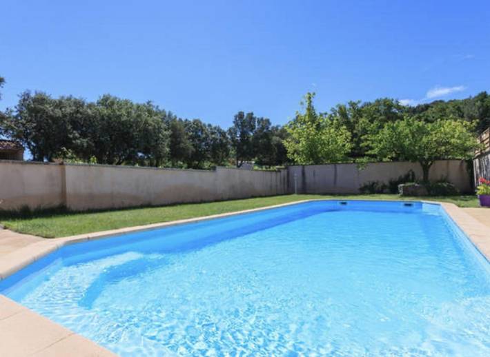 Maison de vacances pour 4 personnes, avec Balcon et Terrasse ainsi que Jardin et Piscine