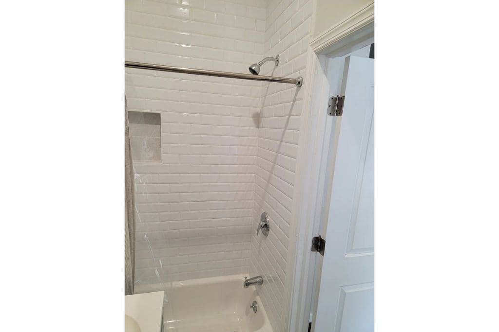 Ganze Wohnung, The Monrow Brownstone! in West New York, Hudson County