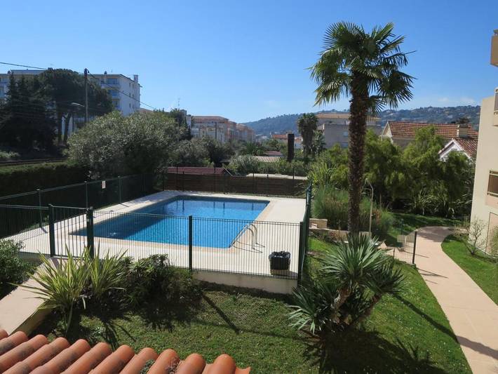 Appartement de vacances pour 3 personnes, avec Balcon et Terrasse ainsi que Jardin et Piscine