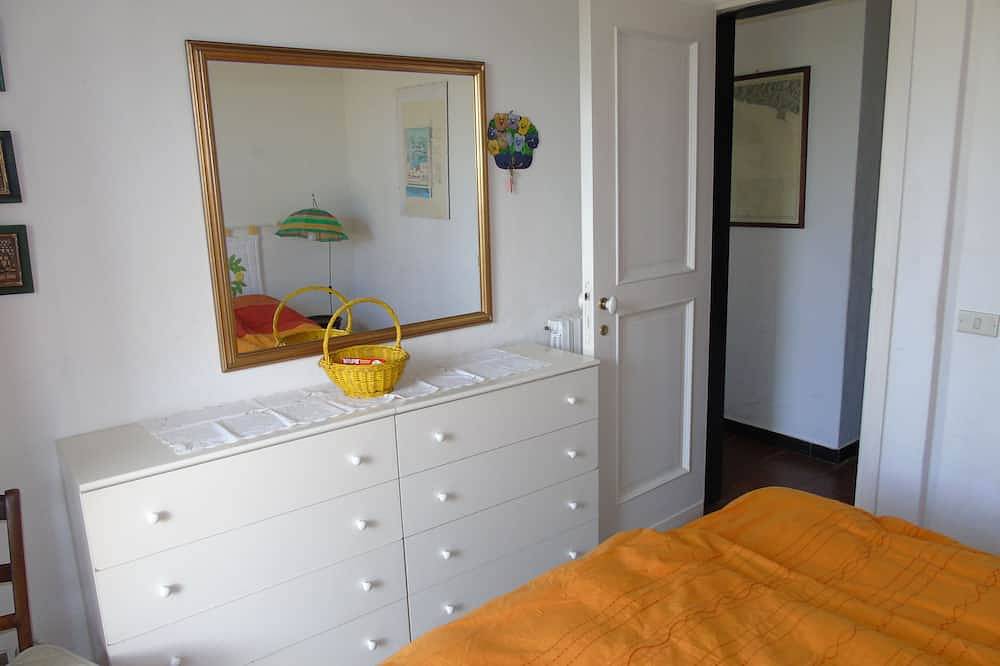 Appartement entier, Cà Gialla à Bonassola votre terrasse avec vue sur la mer et les étoiles in Bonassola, Riviera di Levante