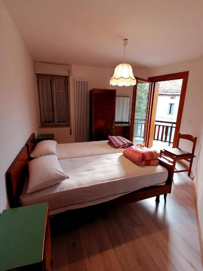 Apartamento inteiro, Two-Bedroom Apartment in Roana, Vicenza (província)
