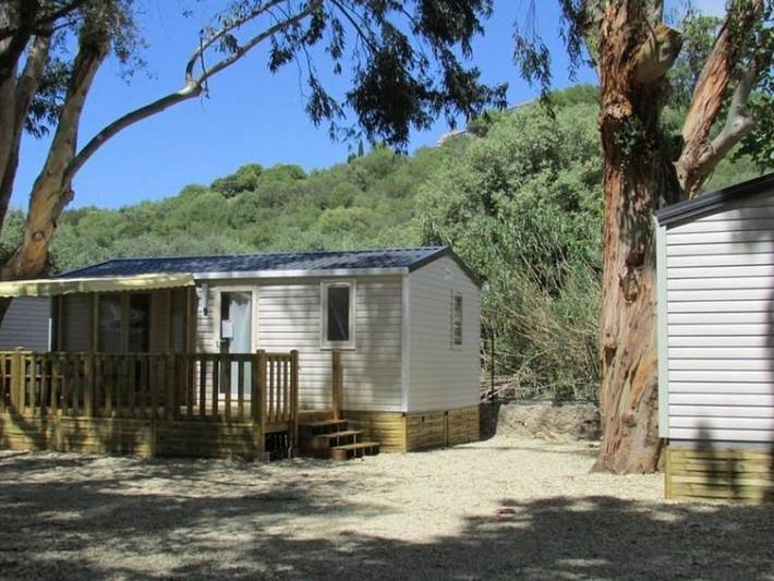 Camping pour 2 personnes, avec piscine, animaux acceptés