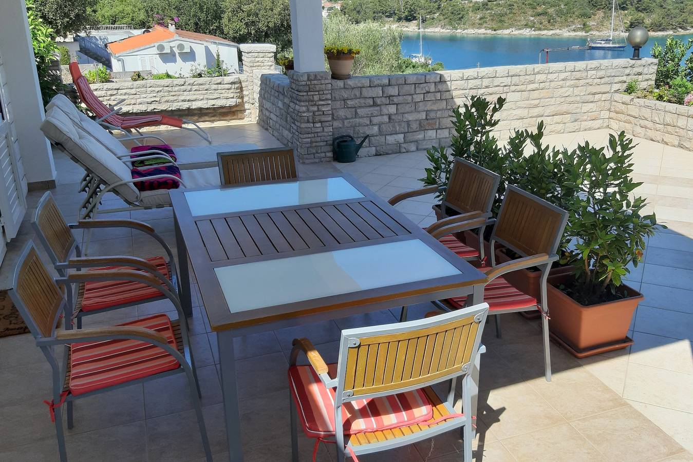 Ganze Wohnung, 2-Zimmer-Ferienwohnung mit Terrasse und Meerblick Necujam, Solta A-2089-a in Šolta (Split-Dalmatien), Necujam