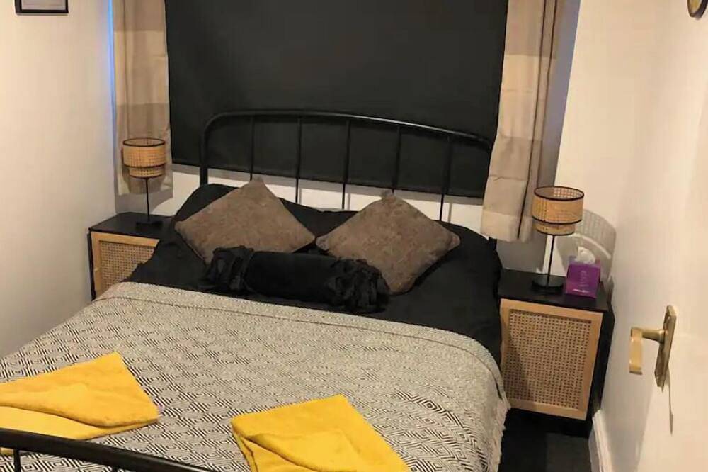 Appartement entier, Cosy Wirral home near Liverpool with Free Parking! in Merseyside