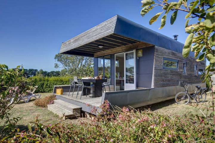 Camping voor 4 personen, with tuin and zwembad as well as terras, met huisdier in Perros-Guirec