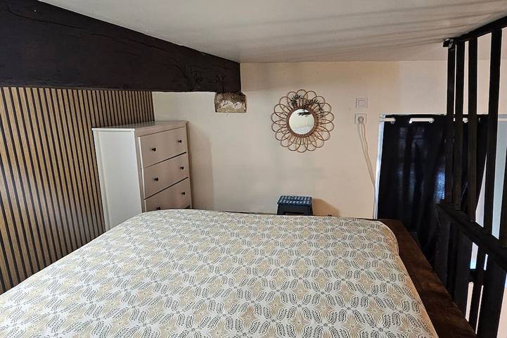 Ganze Wohnung, Maisonette 15 Minuten vom Bahnhof entfernt, historisches Zentrum von Montluçon in Montluçon, Montluçon und Umgebung