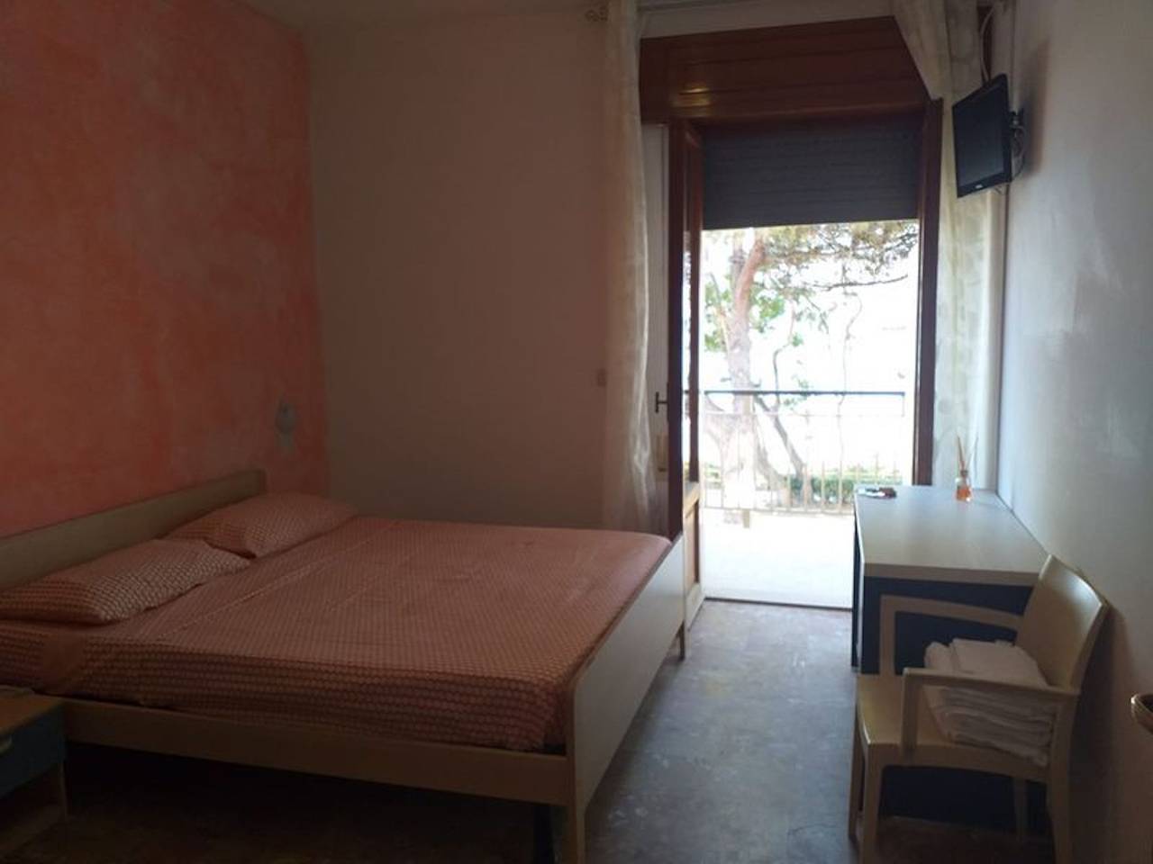 Geräumiges Doppelzimmer nur einen Steinwurf vom Meer entfernt # 1 in Teramo Provinz
