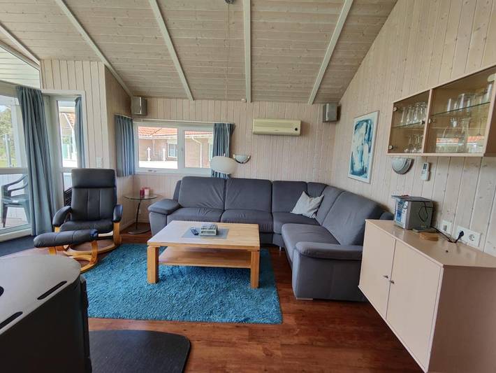 Ferienhaus für 6 Personen, mit Terrasse und Whirlpool sowie Garten und Sauna in Otterndorf - 3