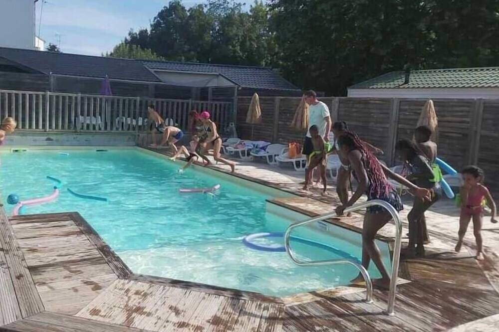 Zecamping 3* piscine chauffée toboggans animaux acceptés locatif 20m2 in Surgères, Rochefort und Umgebung