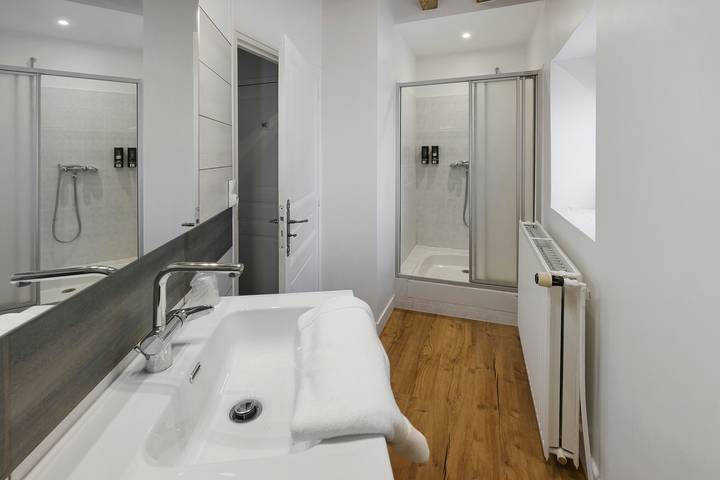 Bed & Breakfast 'Suite Douves 9 -3 Grange Arthuis' mit WLAN & Klimaanlage in Lavau, Loire-Tal