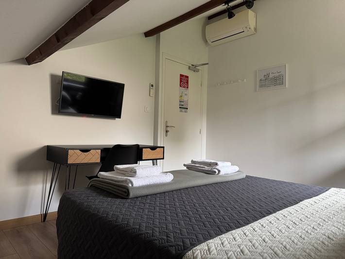Chambre d’hôte pour 2 personnes, avec jardin, adapté aux familles à Lyon - 4