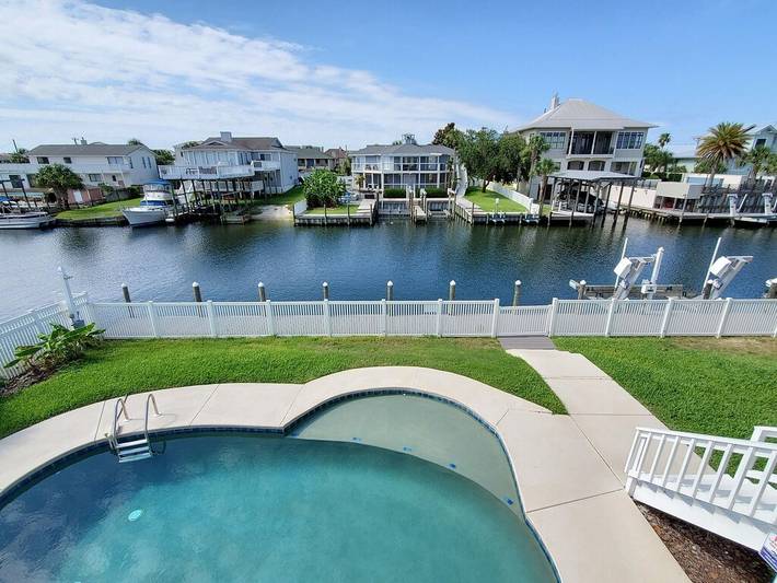 Vacation rental for 16 people, with garden and hot tub in Destin