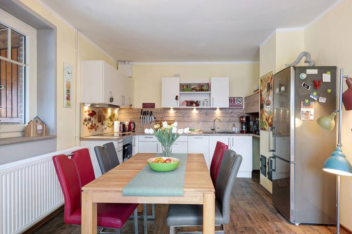 Entire apartment, Apartment 'Ferienwohnung Südermarsch' with Private Terrace, Shared Garden and Wi-Fi in Elpersbüttel, Dithmarschen