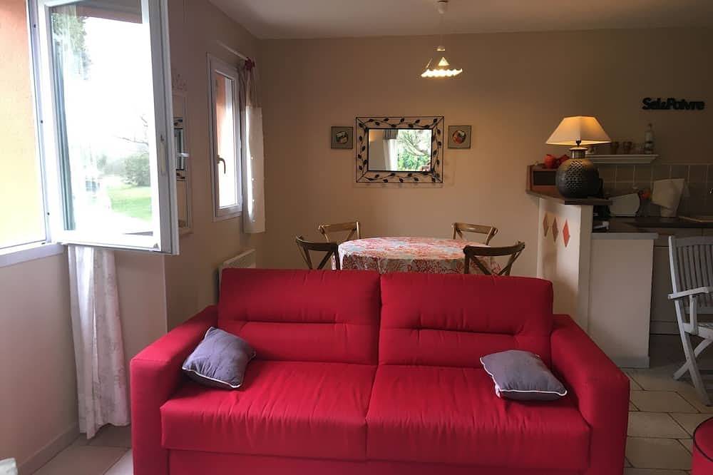 Apartamento entero, Coquette rental for 2, air-conditioning in living room, large plot, private swimming pool in Saint-Saturnin-lès-Avignon, Vaucluse