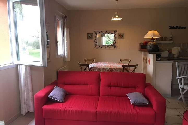 Gîte pour 4 personnes, avec piscine ainsi que jardin et terrasse, animaux acceptés à Saint-Saturnin-lès-Avignon - 4