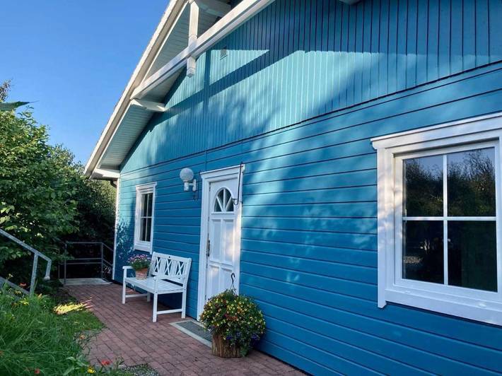 Hütte für 4 Personen, mit Balkon und Garten sowie Sauna und Seeblick am Edersee