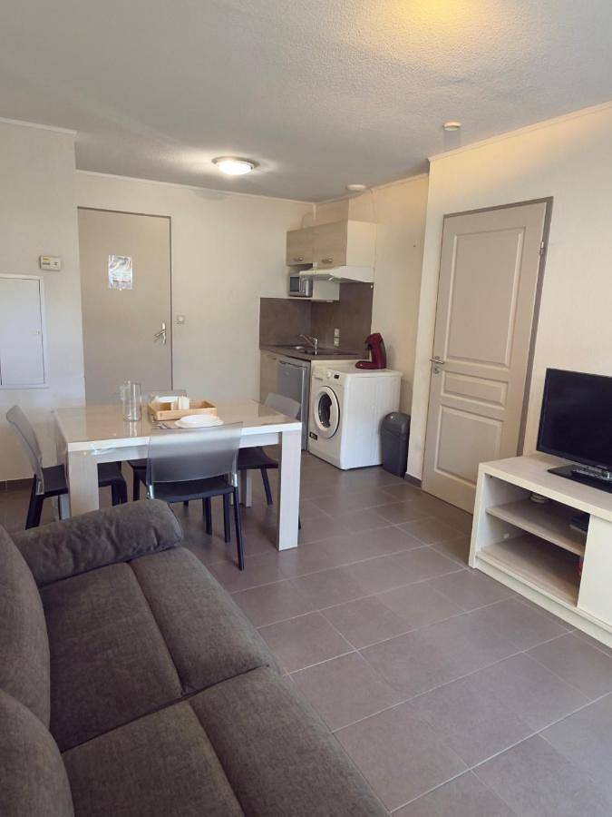 Casa de vacaciones para 4 personas, con terraza y sauna además de jacuzzi y piscina, Se admiten mascotas - 1