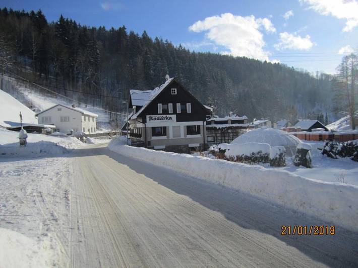 Chalet für 20 Personen, mit Ausblick und Garten sowie Sauna und Pool am Riesengebirge