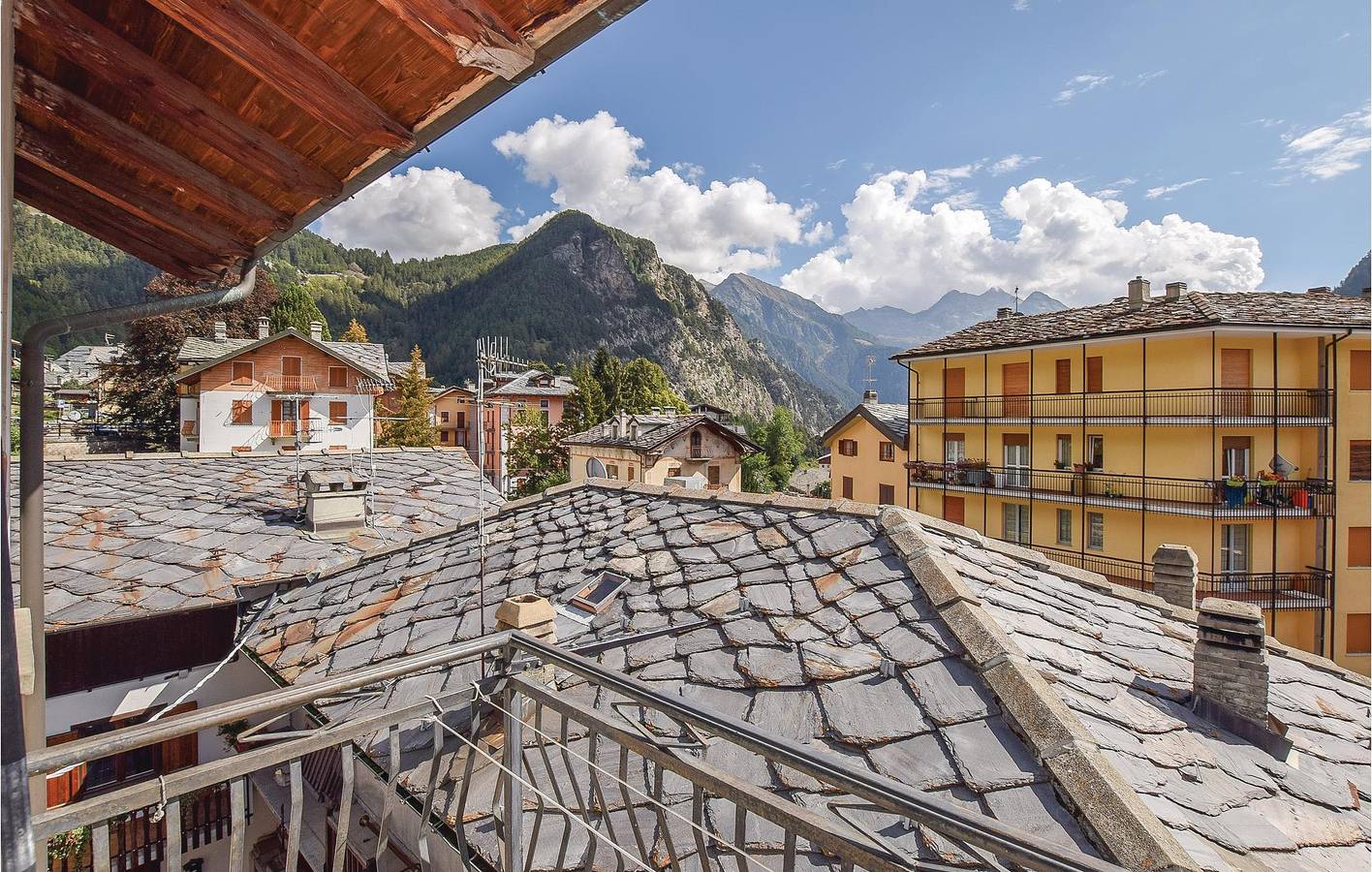 Appartement avec vue sur la montagne à Brusson in Brusson, Commune de Brusson