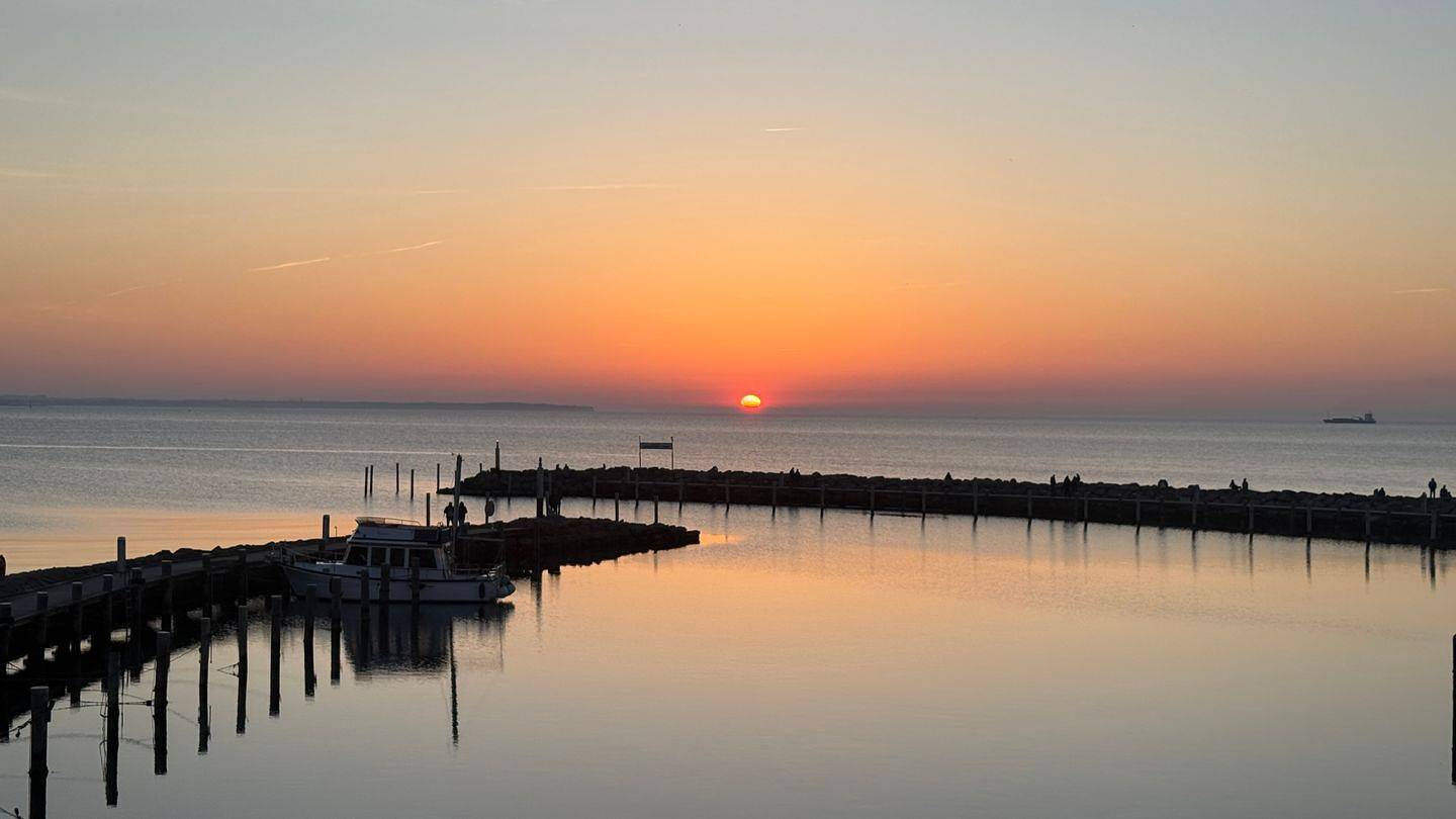 Ganze Wohnung, Ferienwohnung "Kaikante" in direkter Wasserlage auf der Insel Poel in Strand Timmendorf-Poel, Nordwestmecklenburg (Wismar und Umgebung)