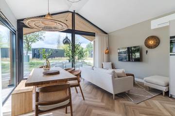 Gîte pour 6 personnes, avec terrasse et balcon/terrasse à Oisterwijk