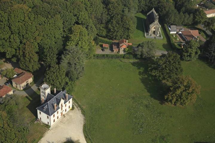 Hôtel pour 2 personnes, avec vue et jardin dans Moncoutant-sur-Sèvre - 2