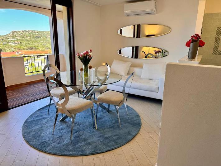 Gîte pour 4 personnes, avec vue ainsi que jardin et piscine, animaux acceptés dans Cala Bitta - 2
