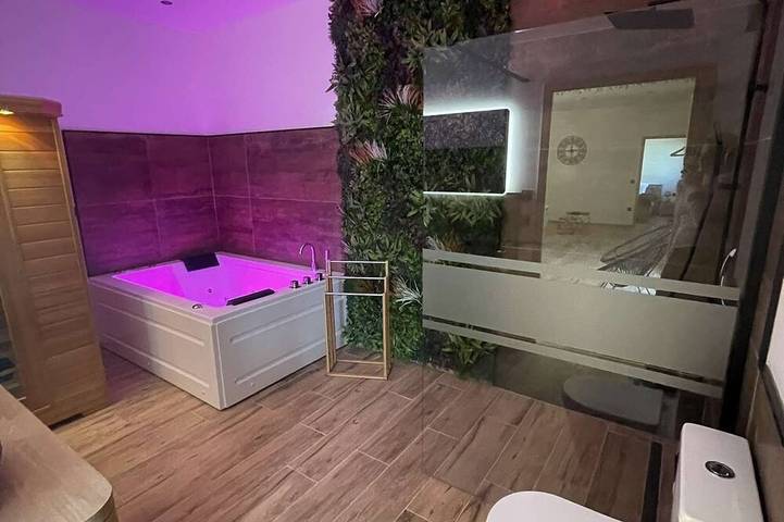 Ferienhaus für 4 Personen, mit Garten und Whirlpool in Calais - 4