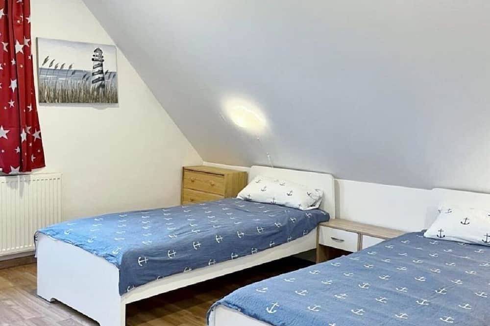 Ferienhaus \"Am Koog\" - 3 Schlafzimmer, Terrasse, ländlich in Fahretoft, Dagebüll