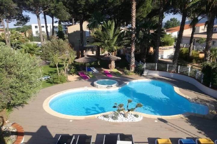 Appartamento vacanze per 4 persone, con piscina e giardino - 1