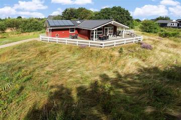 Ferienhaus für 8 Personen, mit Terrasse und Whirlpool sowie Sauna in Biikebrennen